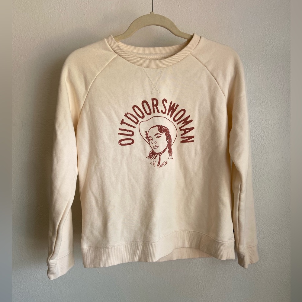Arbor Outdoors Woman Sweater